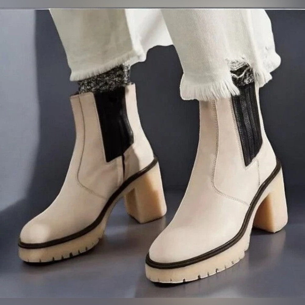 Free People James Chelsea Boots Sz 38EU / 8US in White Bone Leather $188 - Picture 4 of 15
